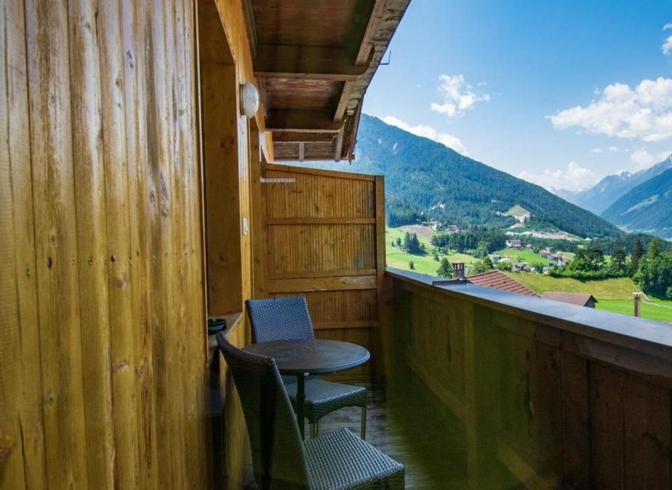 Panorama-Ferienhaus Im Stubaital 米耶德斯 外观 照片