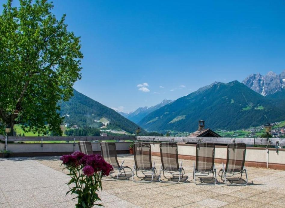 Panorama-Ferienhaus Im Stubaital 米耶德斯 外观 照片